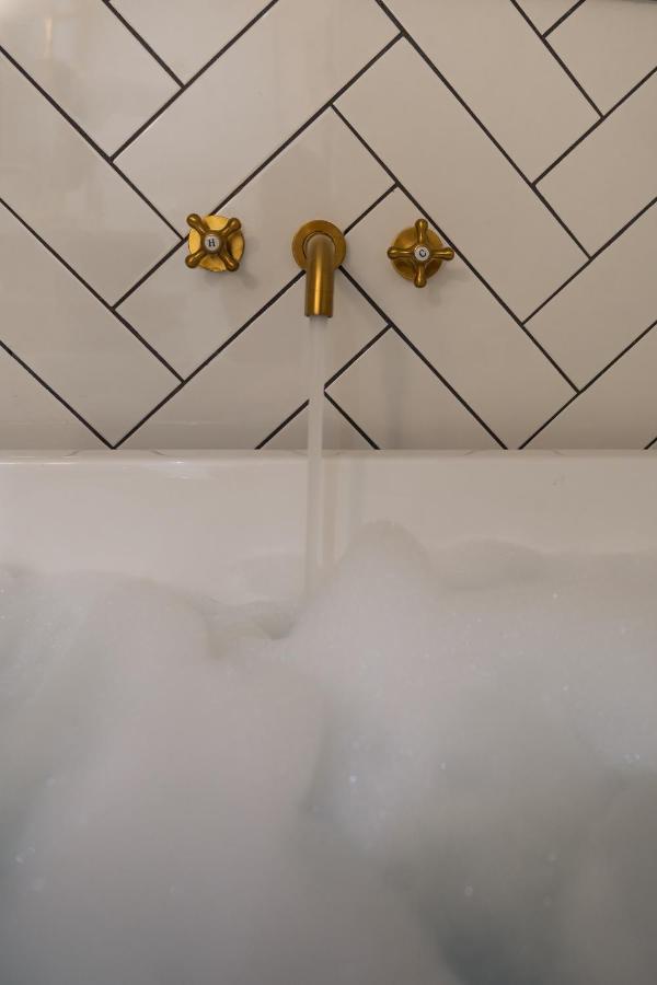 グラスゴーLoft On The Crescent - 5 Star Scottish Luxury - Prime West End Locationアパートメント エクステリア 写真